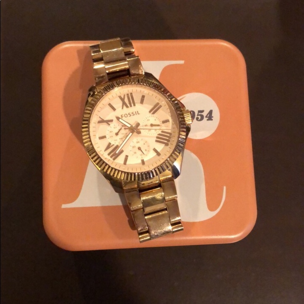 Rose Gold Fossil Watch